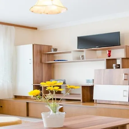 Fidelis - One Bedroom With Terrace And Garden View 3 * تروغير