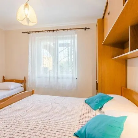 Apartament Fidelis - One Bedroom With Terrace And Garden View 3 Trogir