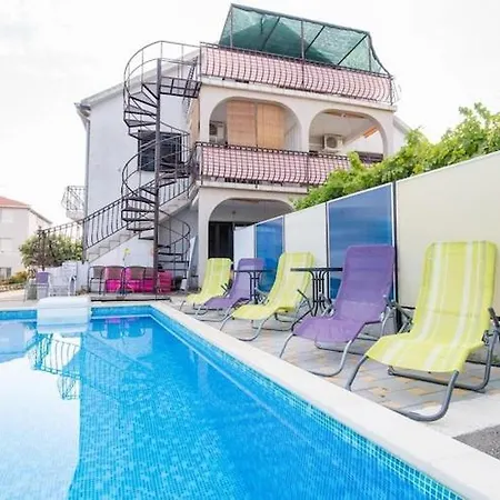 Fidelis - One Bedroom With Terrace And Garden View 3 تروغير