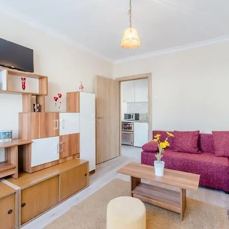 Apartament Fidelis - One Bedroom With Terrace And Garden View 3 *