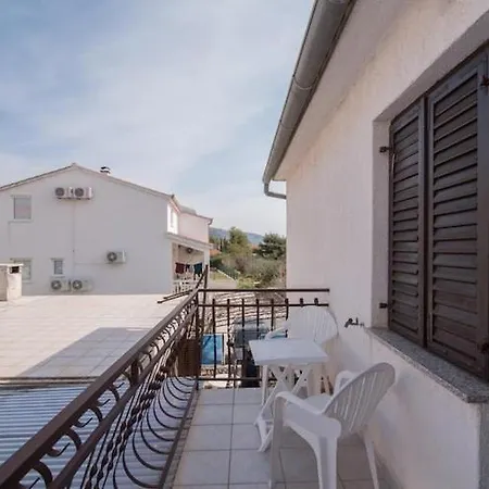 Fidelis - One Bedroom With Terrace And Garden View 3 * تروغير