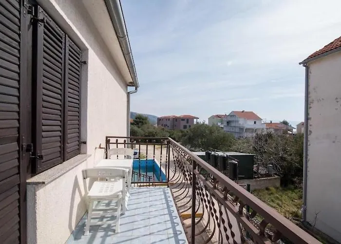 Fidelis - One Bedroom With Terrace And Garden View 3 Trogir